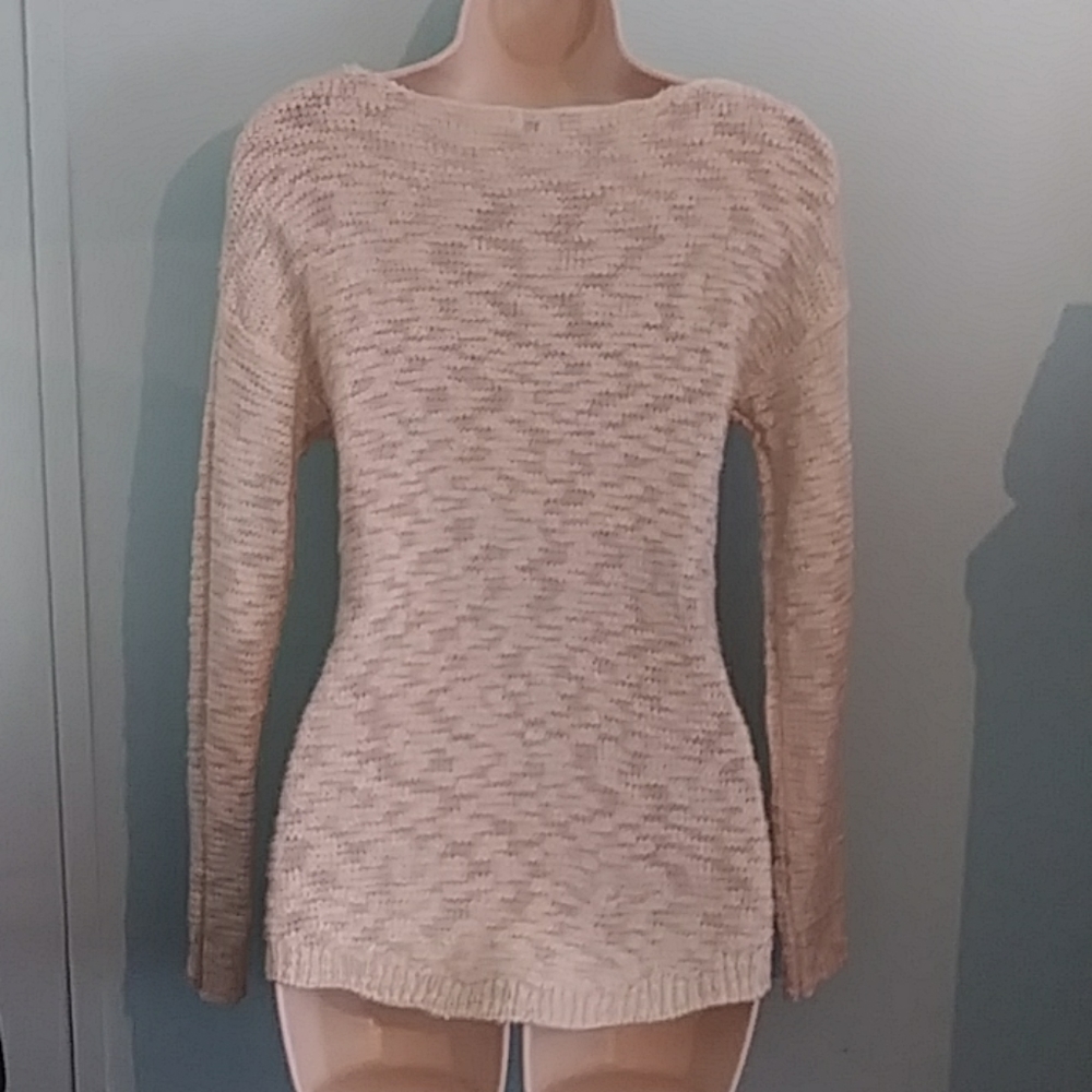 LOVELY SUPER SOFT CREAM COLORED SWEATER - Picture 4 of 6